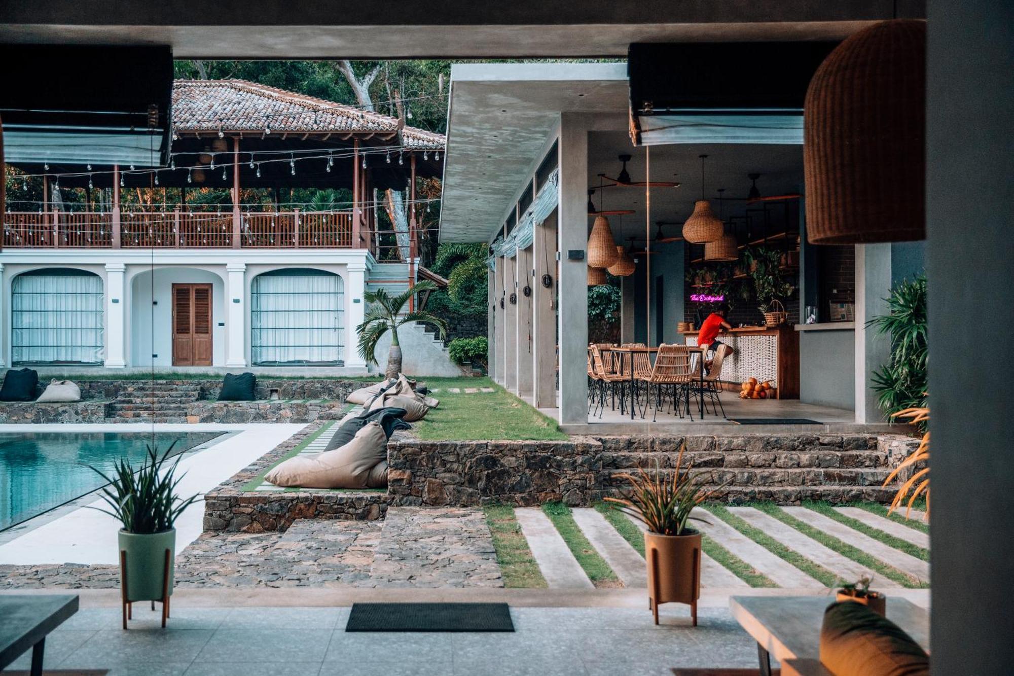 The Salty Pelican Yoga & Surf Retreat Dickwella Exterior foto