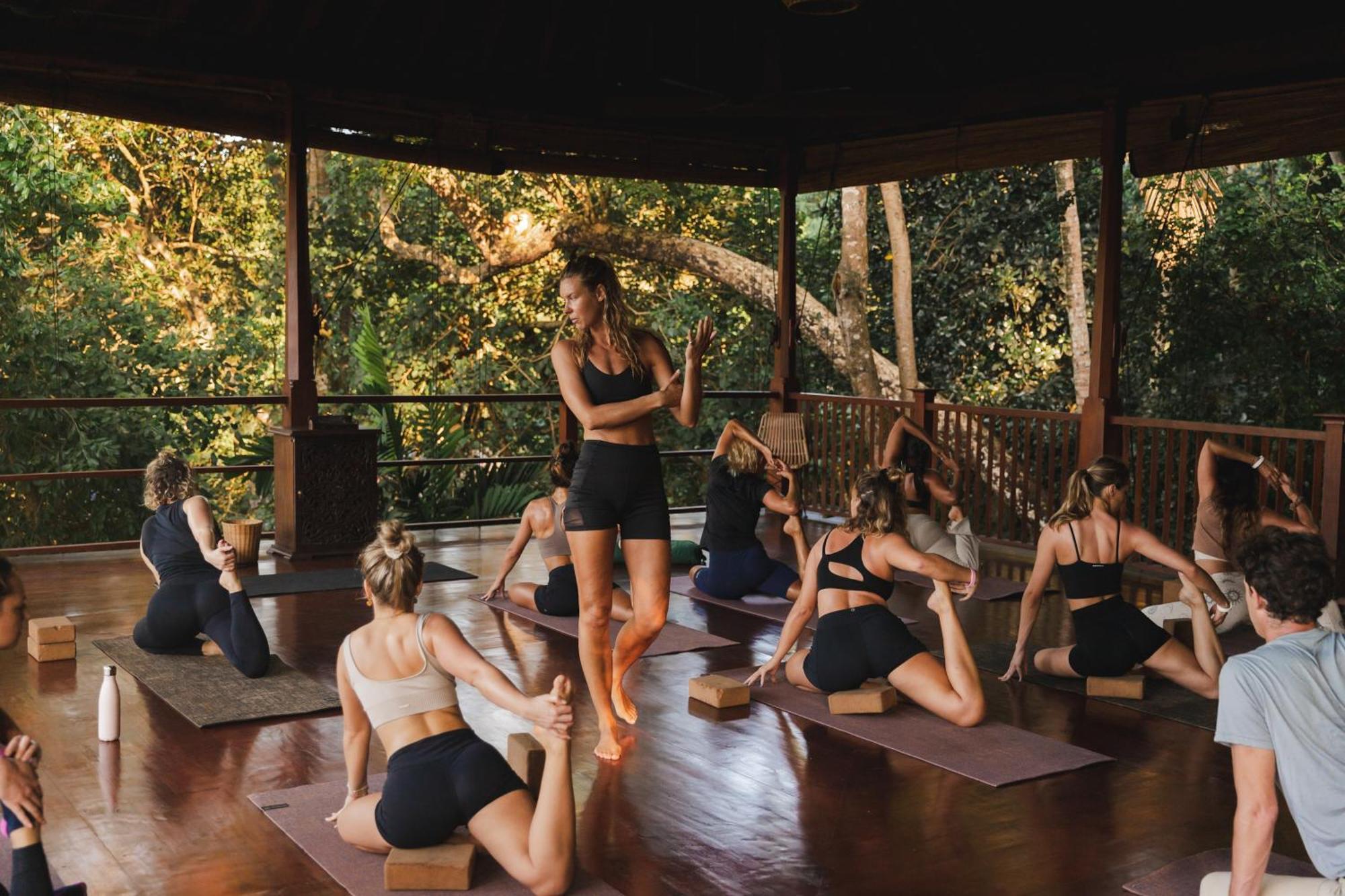 The Salty Pelican Yoga & Surf Retreat Dickwella Exterior foto